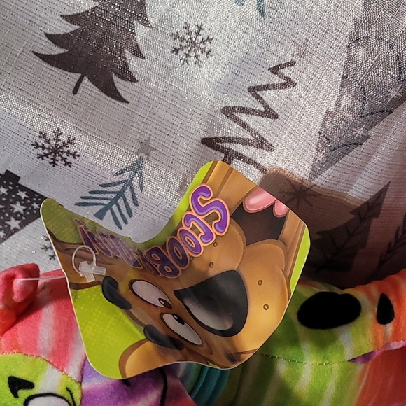 Scooby doo 8" Plush Multi Color Stuffed Animal - Picture 2 of 3